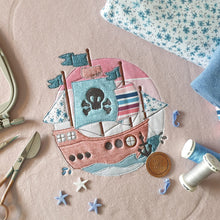 Lade das Bild in den Galerie-Viewer, Piratenschiff - STICK 16x26