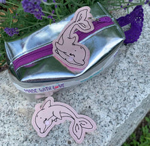 Lade das Bild in den Galerie-Viewer, Delfinliebe - STICK 18x30