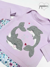 Lade das Bild in den Galerie-Viewer, Delfinliebe - STICK 10x10