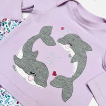 Lade das Bild in den Galerie-Viewer, Delfinliebe - STICK 15x24