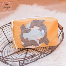 Lade das Bild in den Galerie-Viewer, Delfinliebe - STICK 16x26