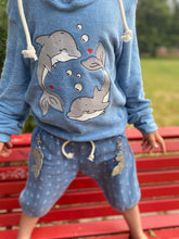 Lade das Bild in den Galerie-Viewer, Delfinliebe - PLOTT