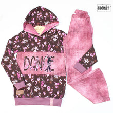 Lade das Bild in den Galerie-Viewer, DANCE - STICK 18x30