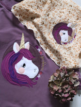 Lade das Bild in den Galerie-Viewer, Magical Unicorn - STICK 20x30