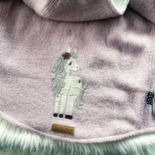 Lade das Bild in den Galerie-Viewer, Little Beauty Pony - STICK 18x30