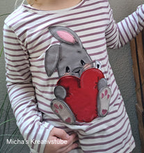 Lade das Bild in den Galerie-Viewer, KuschelMümmel - STICK 16x26