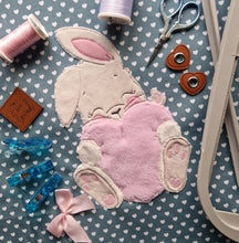 Lade das Bild in den Galerie-Viewer, KuschelMümmel - STICK 16x26