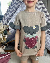 Lade das Bild in den Galerie-Viewer, Erdbeermaus - STICK 18x30