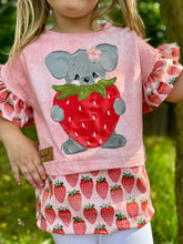 Lade das Bild in den Galerie-Viewer, Erdbeermaus - STICK 16x26