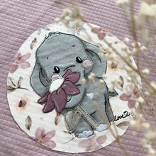 Lade das Bild in den Galerie-Viewer, Blumen Elefant - STICK 18x30