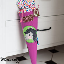 Lade das Bild in den Galerie-Viewer, Pferdeliebe - STICK 15x24