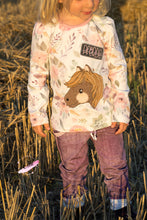 Lade das Bild in den Galerie-Viewer, Pferdeliebe - STICK 16x26