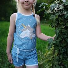 Lade das Bild in den Galerie-Viewer, Einhornliebe - STICK 18x30