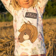 Lade das Bild in den Galerie-Viewer, Pferdeliebe - STICK 18x30