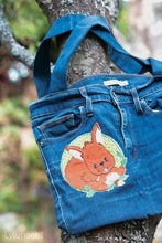 Lade das Bild in den Galerie-Viewer, Hörnchen - STICK 10x10