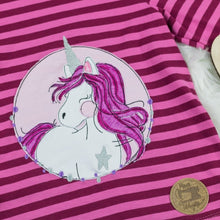 Lade das Bild in den Galerie-Viewer, WinterEinhorn - STICK 13x18