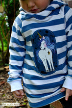 Lade das Bild in den Galerie-Viewer, WinterEinhorn - PLOTT