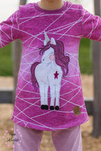 Lade das Bild in den Galerie-Viewer, WinterEinhorn - STICK 13x18