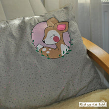 Lade das Bild in den Galerie-Viewer, Rehkitz - PLOTT