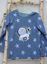 Lade das Bild in den Galerie-Viewer, Astronaut - STICK 16x26