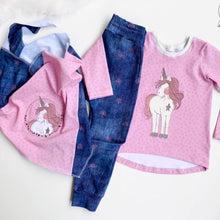 Lade das Bild in den Galerie-Viewer, WinterEinhorn - STICK Kombipaket