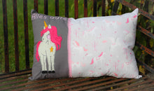 Lade das Bild in den Galerie-Viewer, WinterEinhorn - STICK 10x10