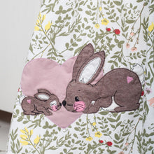 Lade das Bild in den Galerie-Viewer, Hasenliebe - STICK 18x30