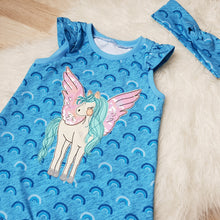 Lade das Bild in den Galerie-Viewer, Little Pegasus - STICK 20x30