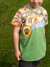 Lade das Bild in den Galerie-Viewer, GeometricLion - STICK 13x18