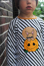 Lade das Bild in den Galerie-Viewer, Kürbishörnchen - PLOTT