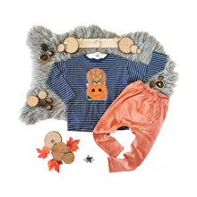 Lade das Bild in den Galerie-Viewer, Kürbishörnchen - PLOTT