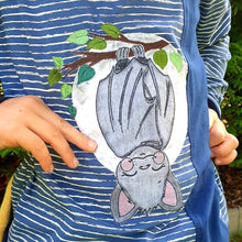 Lade das Bild in den Galerie-Viewer, Flatter Fledermaus - STICK Kombipaket