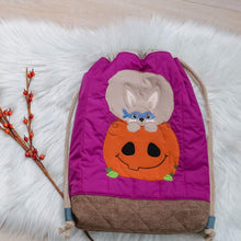 Lade das Bild in den Galerie-Viewer, Kürbishörnchen - STICK 16x26