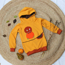 Lade das Bild in den Galerie-Viewer, Kürbishörnchen - STICK 18x30