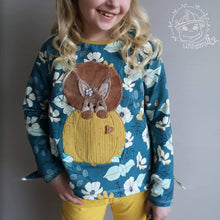 Lade das Bild in den Galerie-Viewer, Kürbishörnchen - STICK 18x30