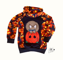 Lade das Bild in den Galerie-Viewer, Kürbishörnchen - STICK 18x30