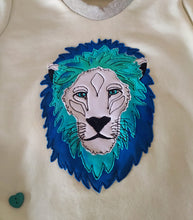 Lade das Bild in den Galerie-Viewer, GeometricLion - STICK Kombipaket