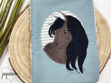 Lade das Bild in den Galerie-Viewer, BohoPferd - STICK 16x26