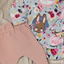 Lade das Bild in den Galerie-Viewer, Little Bunny - PLOTT