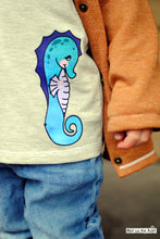 Lade das Bild in den Galerie-Viewer, Kleines Seepferdchen - PLOTT