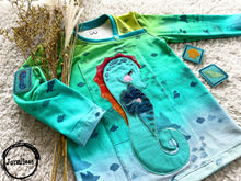 Lade das Bild in den Galerie-Viewer, Kleines Seepferdchen - STICK 16x26