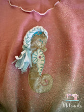 Lade das Bild in den Galerie-Viewer, Kleines Seepferdchen - STICK 10x10