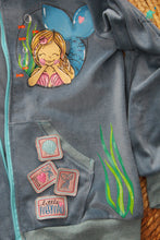 Lade das Bild in den Galerie-Viewer, Meerjungfrau Button - STICK 20x30