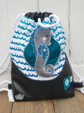 Lade das Bild in den Galerie-Viewer, Kleines Seepferdchen - STICK 16x26