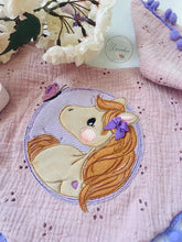 Lade das Bild in den Galerie-Viewer, Kleines Pony - STICK 18x30