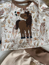 Lade das Bild in den Galerie-Viewer, Kleines Pony - PLOTT