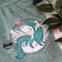 Lade das Bild in den Galerie-Viewer, Spread love Pegasus - STICK 16x26