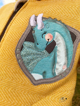 Lade das Bild in den Galerie-Viewer, kleiner Drache - STICK 13x18