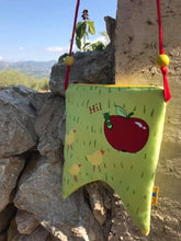 Lade das Bild in den Galerie-Viewer, Apfelraupe - PLOTT