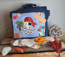 Lade das Bild in den Galerie-Viewer, Ahoi Piraten - STICK 20x30
